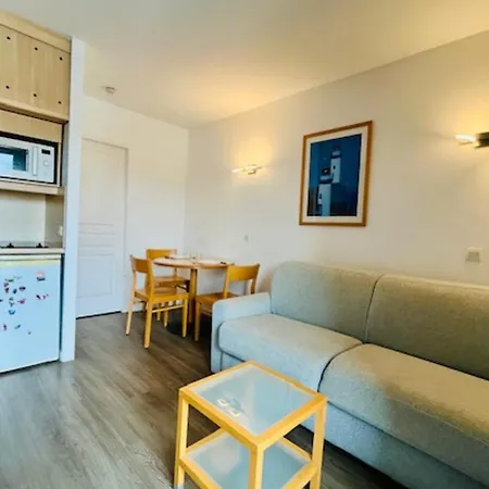Charming With Pool In La Rochelle * La Rochelle (Charente-Maritime)