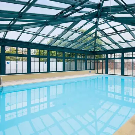 Charming With Pool In La Rochelle *